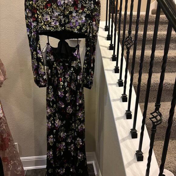 $598 NWT Mac duggal gown size 10 - Picture 9 of 11